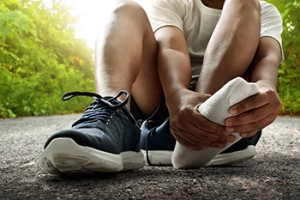 What Causes Pain in the Ball of the Foot While Running?